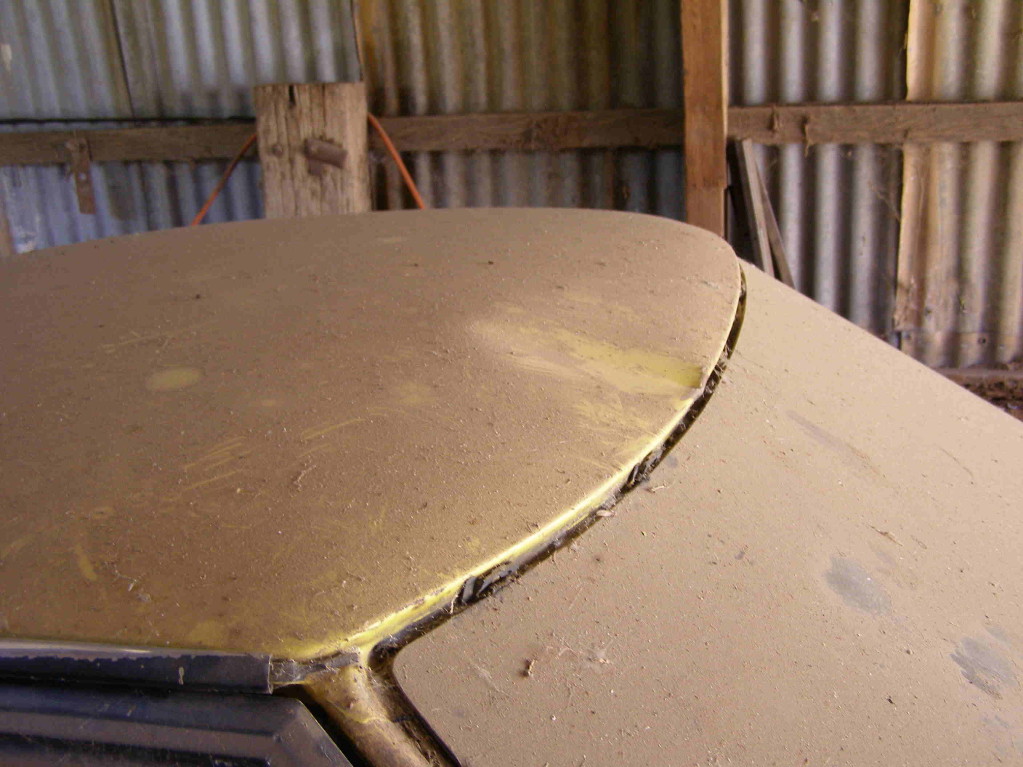 yellow-roof1.JPG