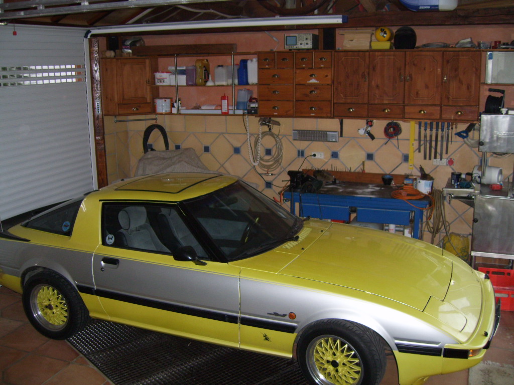 Rx 7 Garage.jpg