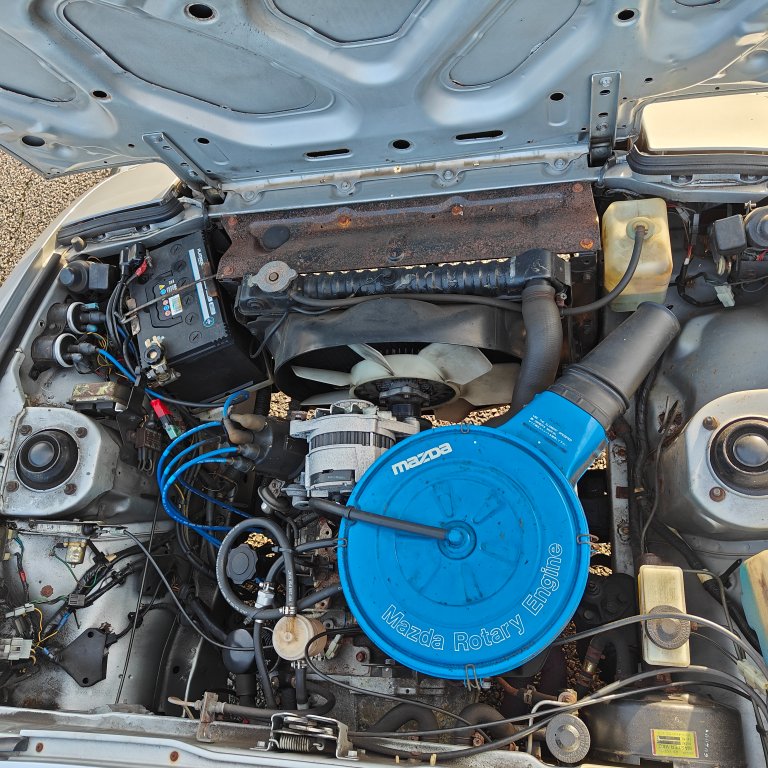 engine bay 2.jpg